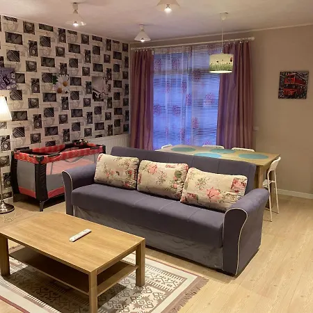 Apartment Igi Red Flat With Free Private Parking *