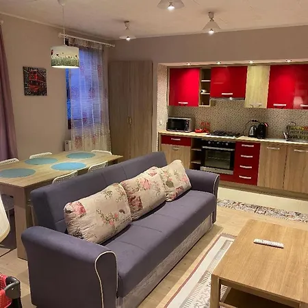 Apartment Igi Red Flat With Free Private Parking *